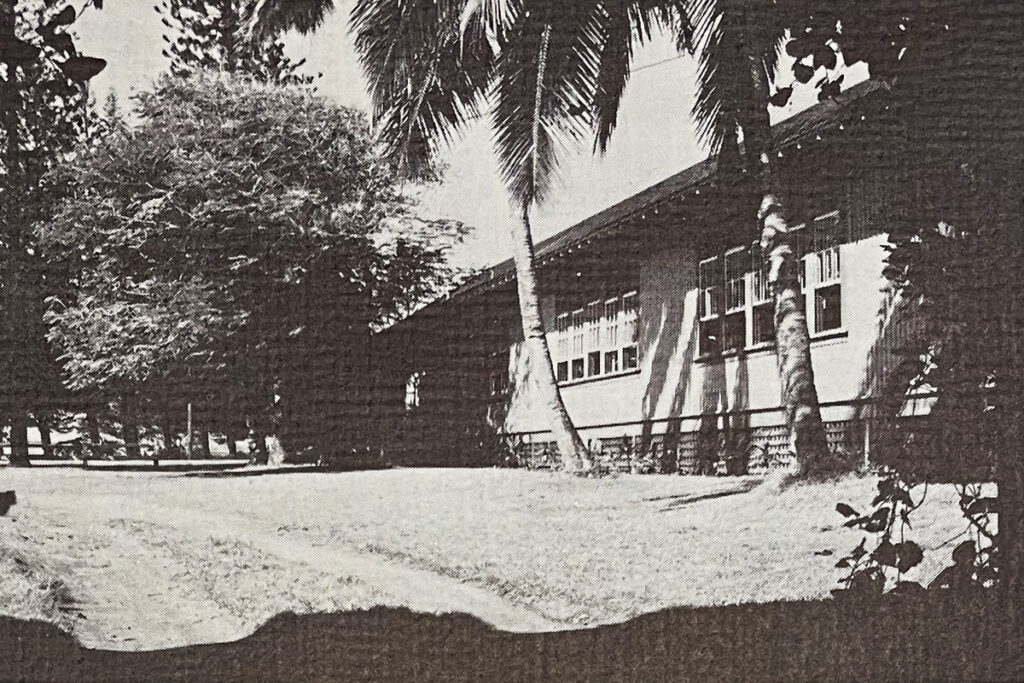 Kapaa high school building